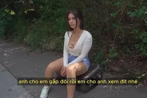 ExposedCasting - Cô gái trẻ Ukraine nhút nhát Nikki dang rộng chân để được một con cặc lớn - VIPSEXVAULT
